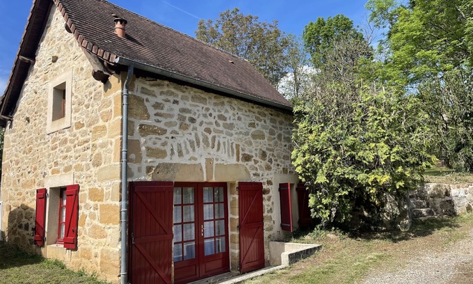Fourmagnac House | Maison Indépendante Avec Piscine Privée
