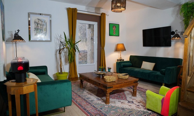 Saint-Loup-Lamaire House | Maison " La Roseraie "