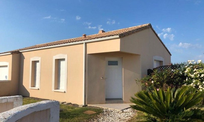 Le Bernard House | Maison Le Bernard