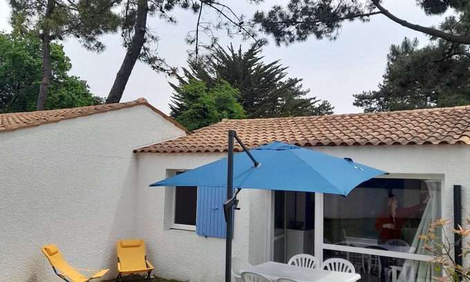 Dolus-d'Oleron House | Maison Pour 4 Personnes Avec Piscine, Jacuzzi et Sauna
