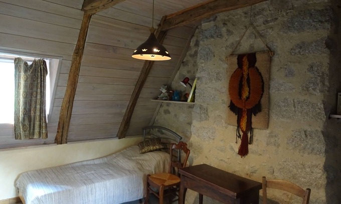 Junhac House | Maison Traditionnelle en Haute Auvergne