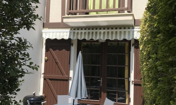 Courseulles-sur-Mer House | Maisonette 'Happiness