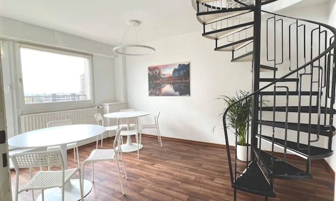 Region Hannover District Apartment | Maisonette Penthouse Laatzen - 5 min to trade fair