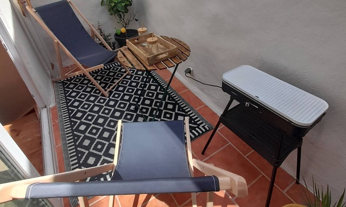 Quarante House | Maisonnette de Charme Avec Petite Terrasse