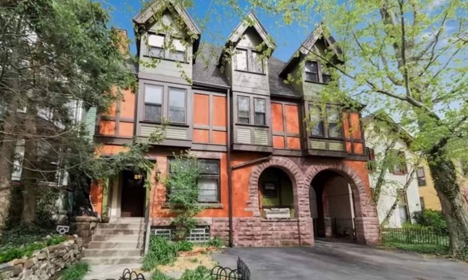 Downtown Buffalo Condo | Majestic Historic Mansion in Allentown