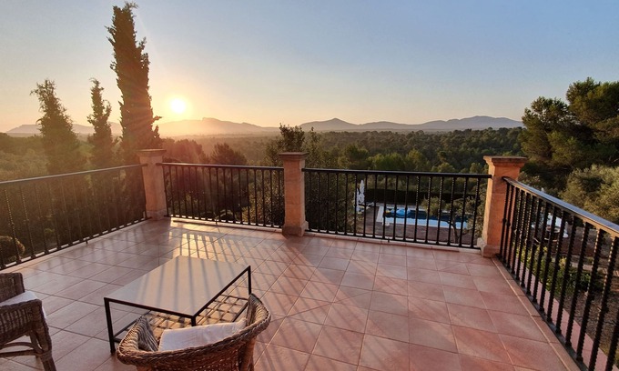 Santa Margalida Villa | Majorcan finca in a paradise area with no neighbours