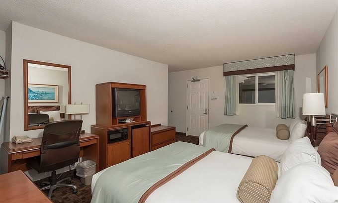 Newport Hotel | Making The Best Memories Along The Way! Free Parking, Pets Are Welcome!