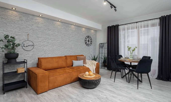 Targowek Apartment | Malborska 16E | Bright Apartment | Parking