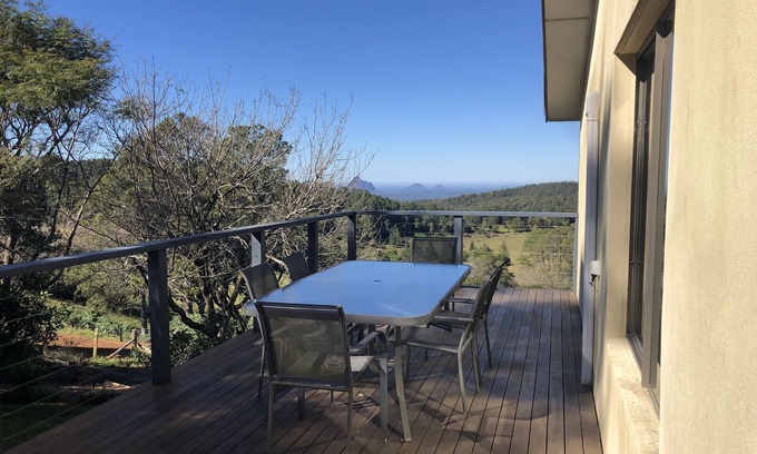 Wootha House | Maleny Mountain Retreat