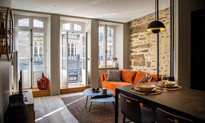 Dinan Apartment | MALLORY - Appartement spacieux Dinan centre