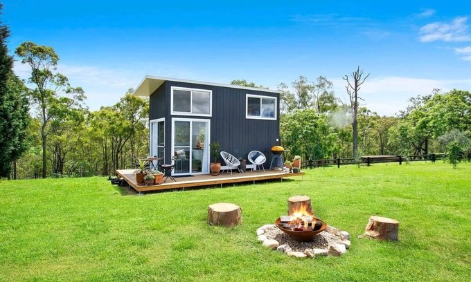 Freemans Reach House | Malniri Park by Tiny Away