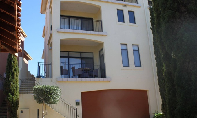 Dawesville Villa | Mandurah Beach & Golf Luxury Villa The Links Dawesville Port Bouvard