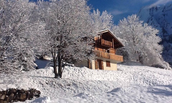 Manigod Ski Chalet | MANIGOD SLEEPS 10. SPECTACULAR VIEWS- PEACEFUL MOUNTAIN RETREAT 1HR FROM GENEVA