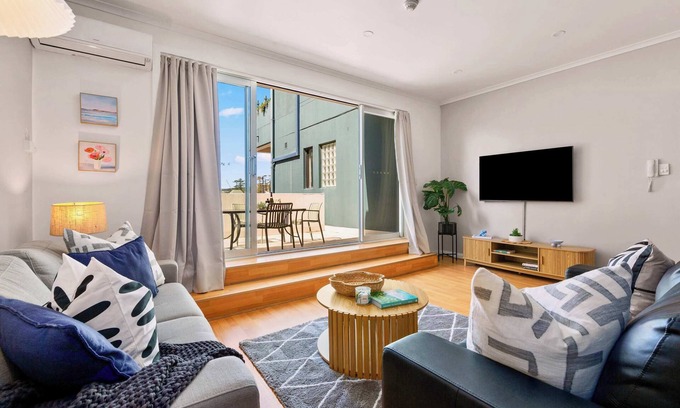 Manly Apartment | Manly Central Loft, a Chic Studio Apartment