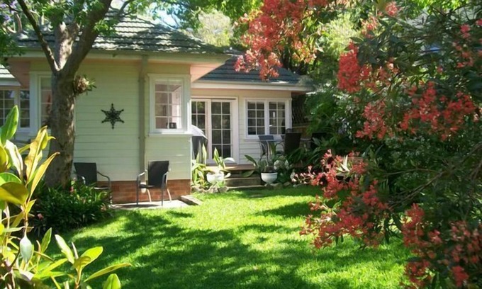 Manly Vale House | Manly Sunshine Cottage - quiet family retreat