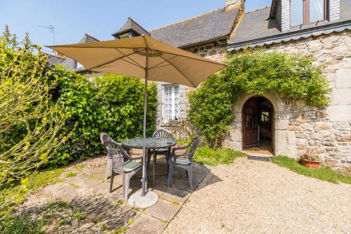 Pommerit-le-Vicomte House | Manoir 16ème siècle Proche Paimpol