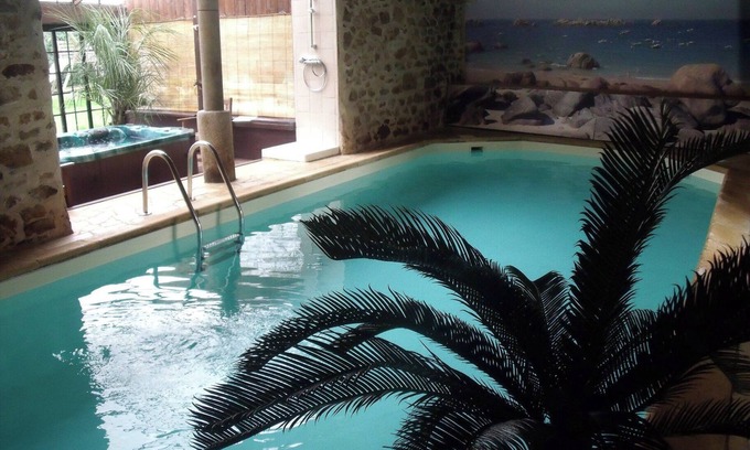 Carnoet Cottage | Manoir de Kerhayet - Gîte "Ti Bras" - Indoor pool & spa