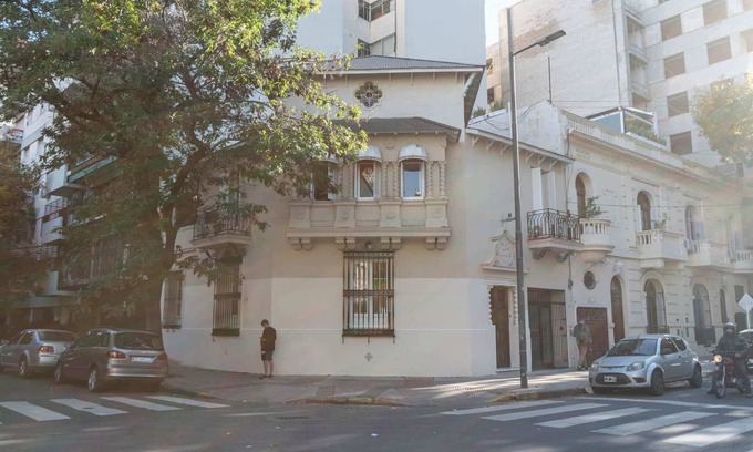Colegiales Condo | Mansion Paz B - 10 pax Deluxe House Belgrano