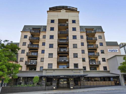 East Perth Apartment | Mantra on Hay Perth