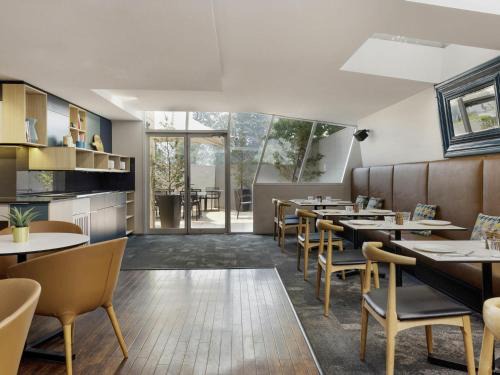 Braddon Apartment | Mantra on Northbourne