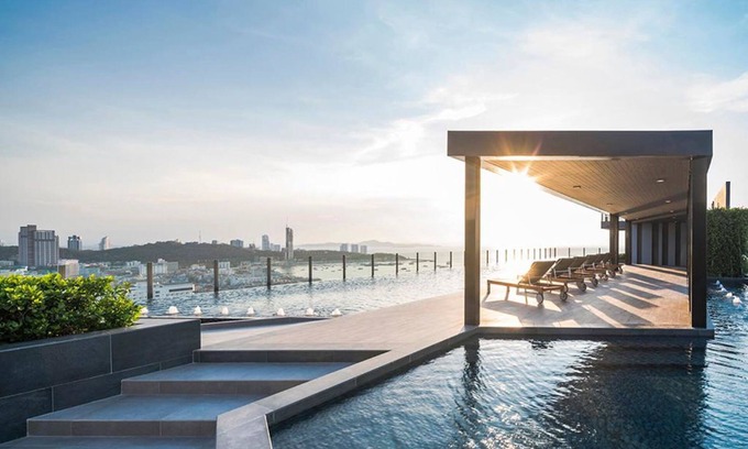 Pattaya Bay Condo | Many Holiday The Base Condo