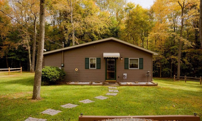 Vowinckel Cottage | Maple Creek Cabin, minutes from Cook Forest & ANF