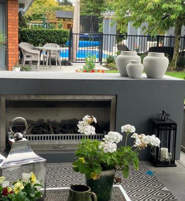Harewood Bed & Breakfast | Maples on Harewood