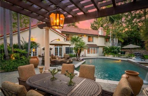 Orange House | @ Marbella Lane - Hidden Gem in Orange County
