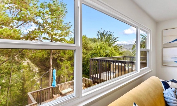 Linda Mar House | @ Marbella Lane - Modern 4BR Coastal Charm