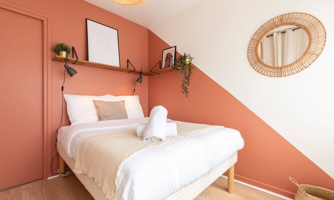 Saint-Maurice Pellevoisin Apartment | Marcq en Baroeul - Beautiful and bright apartment!