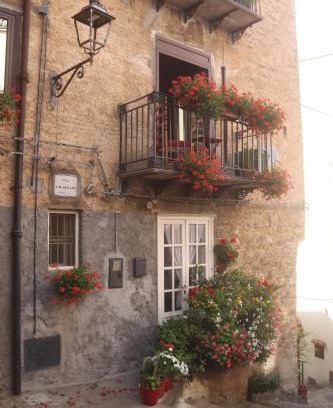 Isnello House | Marianna