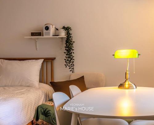Yeonnam-dong Bed & Breakfast | Marie's House 201 Hongdae