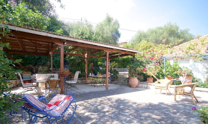 Makriotika Cottage | Marika’s Cottage with nice garden and barbeque