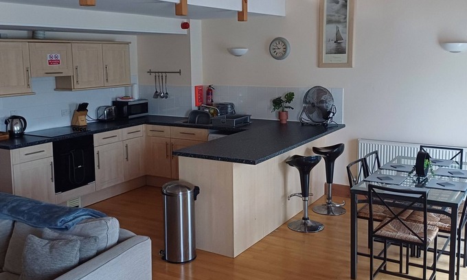 Milford Haven Apartment | Marina Outlook Apartment