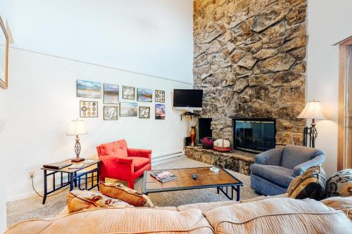 Dillon Apartment | Marina Place 336