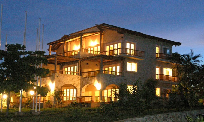 Aserradores Hotel | Marina Puesta del Sol