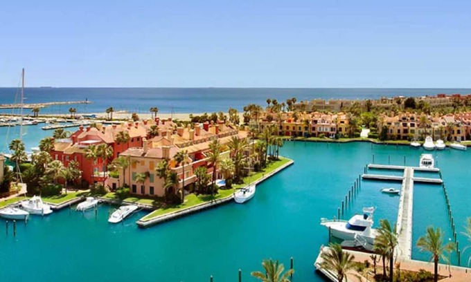 Sotogrande Apartment | Marina Waterfront Apartment with spectacular views