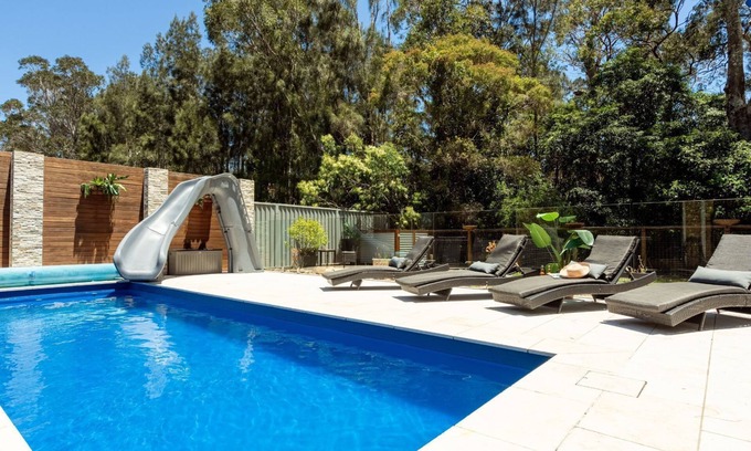 Callala Bay House | Marine Adventures – tranquil blue waters and white beaches of Jervis Bay