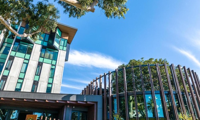 Mitchell Park Hotel | Marion Hotel