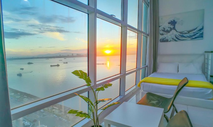 George Town Apartment | Maritime Suites by Comfy