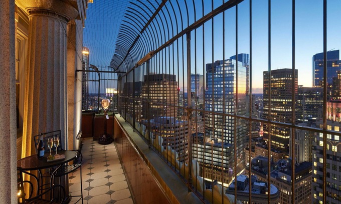 Downtown Boston Hotel | Marriott Vacation Club® at Custom House, Boston