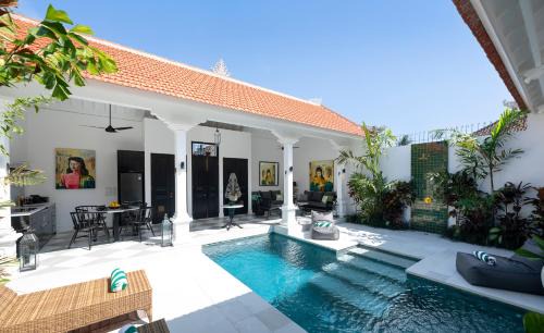 Berawa Villa | Martini Beachside Villa 1