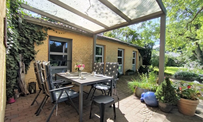 Silberstedt Apartment | Marx: Vacation dream in the green inland - Holiday home Marx