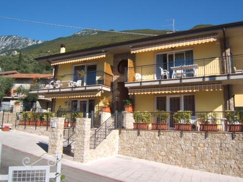 Magugnago Apartment | Mary Apartments