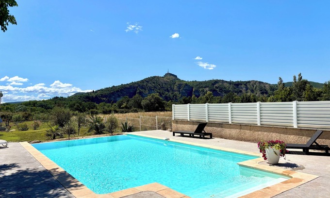 Ruoms Other | Mas de 170m², Avec une Belle Piscine Privée sur un Terrain Clos Arboré de 2000m²