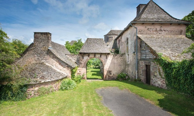 Auzits Villa | Mas De Beauce - Four Bedroom Villa, Sleeps 8