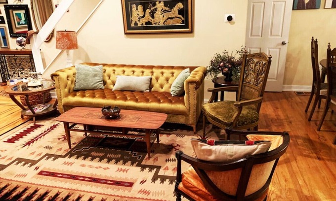 Northern Liberties House | MASSiVE Bohemian Oasis in Philly 5 BdrmSleeps 12