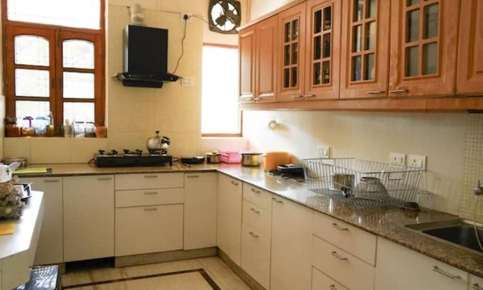 Rishikesh Apartment | Master bed getway, Rishikesh