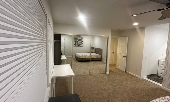 Rancho Bernardo House | Master bedroom-Rancho Bernardo