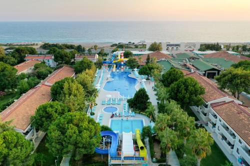 Cenger Hotel | Master Family Club